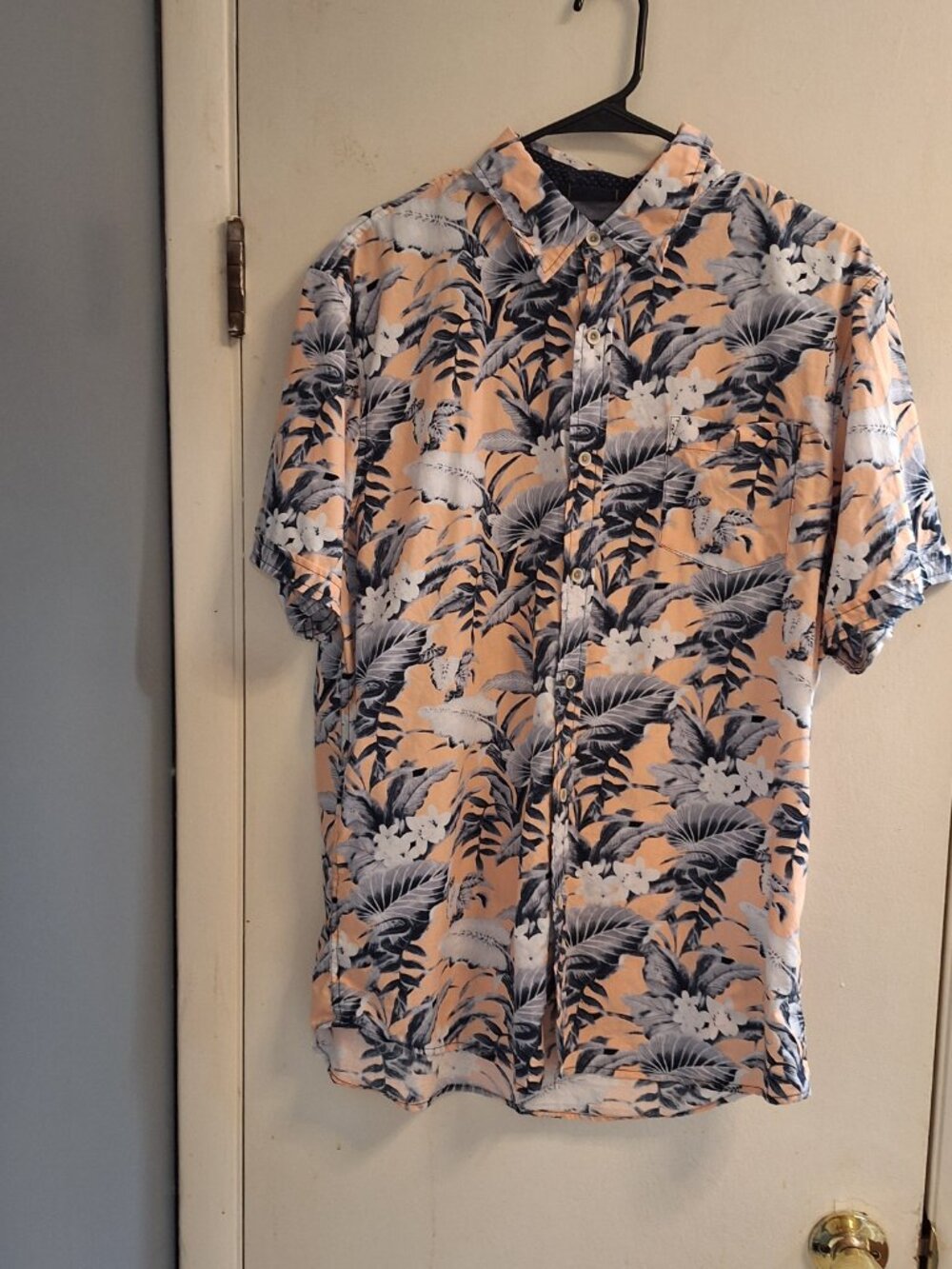 lee button down shirt large